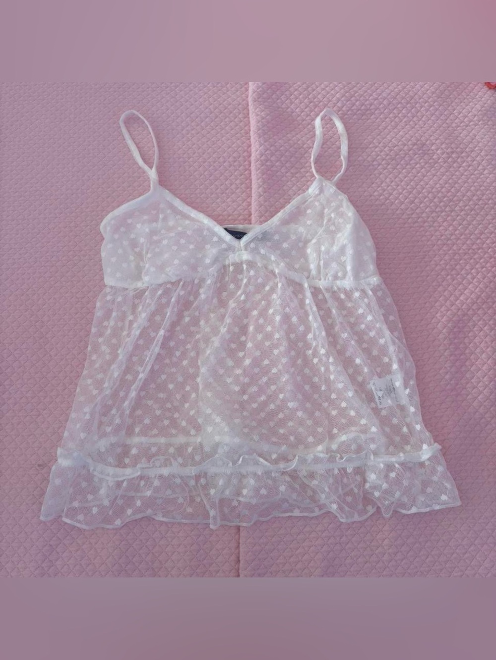 Brandy Melville heart print top